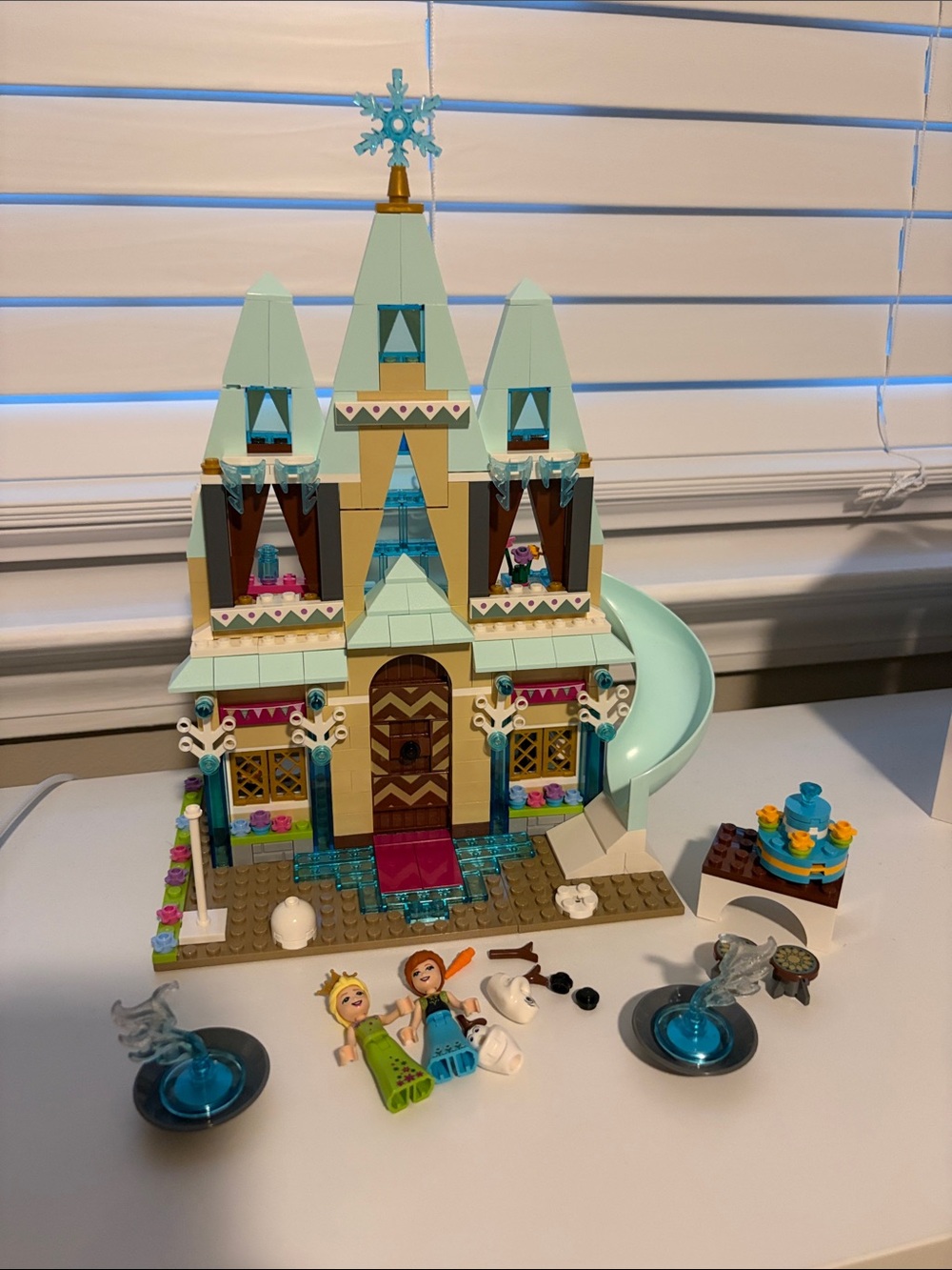 Lego Disney Frozen Arendelle Castle 41068 incomplete set